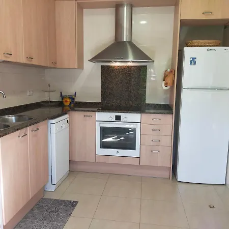 Apartment Planas Soleado, Amplio Con Vistas Y Parking *